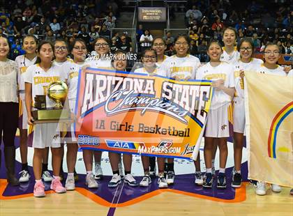 Thumbnail 2 in Baboquivari vs. Rock Point (AIA 1A State Final Awards) photogallery.