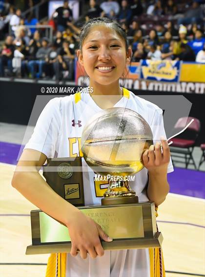 Thumbnail 1 in Baboquivari vs. Rock Point (AIA 1A State Final Awards) photogallery.