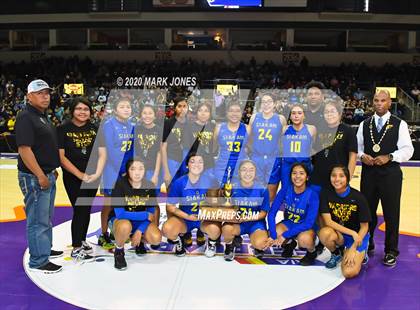 Thumbnail 1 in Baboquivari vs. Rock Point (AIA 1A State Final Awards) photogallery.