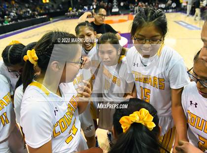 Thumbnail 2 in Baboquivari vs. Rock Point (AIA 1A State Final Awards) photogallery.