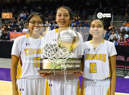 Thumbnail 1 in Baboquivari vs. Rock Point (AIA 1A State Final Awards) photogallery.