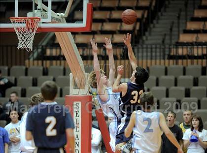 Thumbnail 1 in Central Valley Christian vs. Mission Prep (CIF CS D5 Final) photogallery.