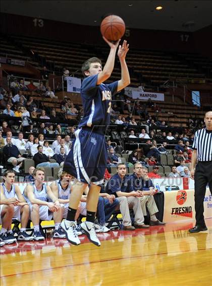 Thumbnail 2 in Central Valley Christian vs. Mission Prep (CIF CS D5 Final) photogallery.