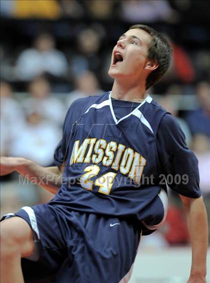 Thumbnail 2 in Central Valley Christian vs. Mission Prep (CIF CS D5 Final) photogallery.