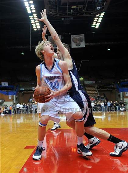 Thumbnail 2 in Central Valley Christian vs. Mission Prep (CIF CS D5 Final) photogallery.