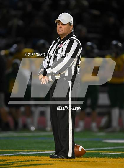 Thumbnail 2 in Redwood @ San Marin (Senior Night) photogallery.