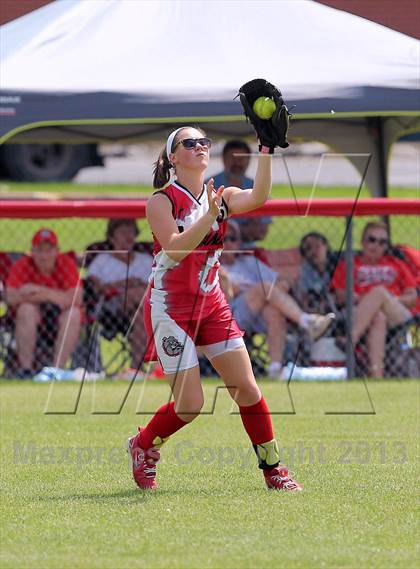 Thumbnail 2 in Curwensville vs Redbank Valley (PIAA District IX AA Final) photogallery.
