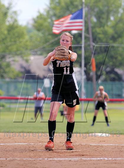 Thumbnail 2 in Curwensville vs Redbank Valley (PIAA District IX AA Final) photogallery.