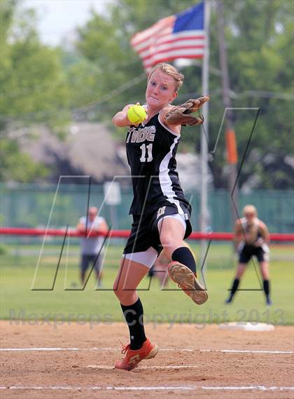 Thumbnail 2 in Curwensville vs Redbank Valley (PIAA District IX AA Final) photogallery.