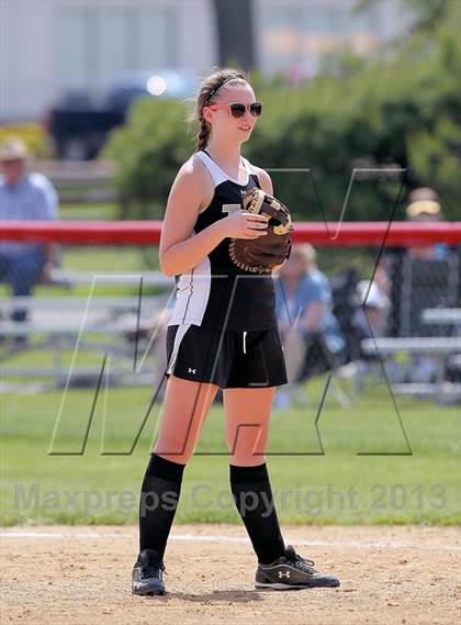 Thumbnail 3 in Curwensville vs Redbank Valley (PIAA District IX AA Final) photogallery.