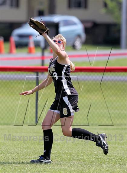 Thumbnail 1 in Curwensville vs Redbank Valley (PIAA District IX AA Final) photogallery.