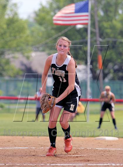 Thumbnail 2 in Curwensville vs Redbank Valley (PIAA District IX AA Final) photogallery.