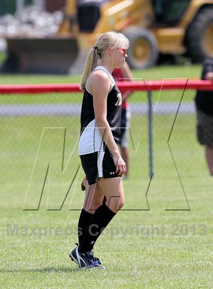 Thumbnail 3 in Curwensville vs Redbank Valley (PIAA District IX AA Final) photogallery.