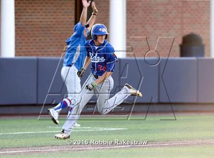 Thumbnail 3 in Oak Ridge vs. Dallas Jesuit (UIL 6A Regional Semifinal) photogallery.