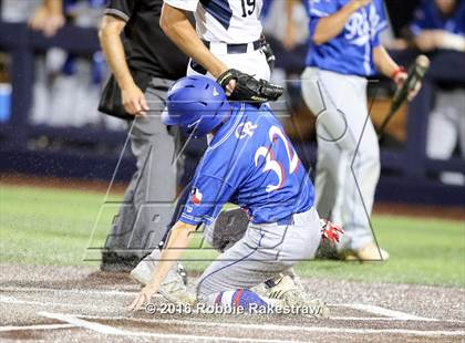Thumbnail 1 in Oak Ridge vs. Dallas Jesuit (UIL 6A Regional Semifinal) photogallery.