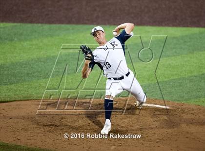Thumbnail 3 in Oak Ridge vs. Dallas Jesuit (UIL 6A Regional Semifinal) photogallery.