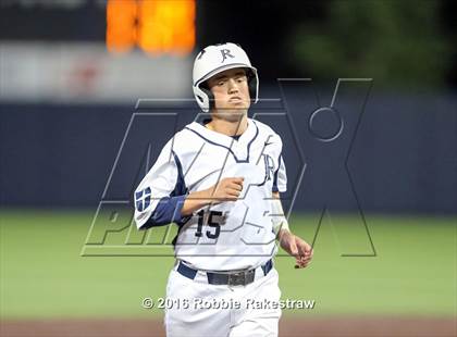 Thumbnail 3 in Oak Ridge vs. Dallas Jesuit (UIL 6A Regional Semifinal) photogallery.