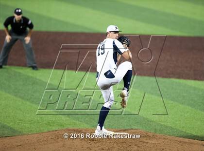 Thumbnail 2 in Oak Ridge vs. Dallas Jesuit (UIL 6A Regional Semifinal) photogallery.