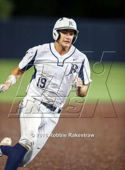 Thumbnail 1 in Oak Ridge vs. Dallas Jesuit (UIL 6A Regional Semifinal) photogallery.