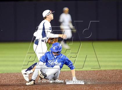 Thumbnail 1 in Oak Ridge vs. Dallas Jesuit (UIL 6A Regional Semifinal) photogallery.