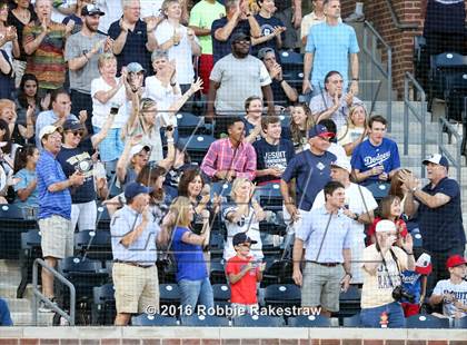 Thumbnail 2 in Oak Ridge vs. Dallas Jesuit (UIL 6A Regional Semifinal) photogallery.