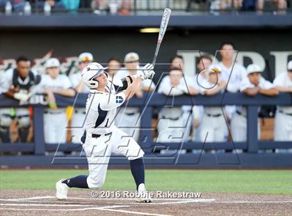 Thumbnail 1 in Oak Ridge vs. Dallas Jesuit (UIL 6A Regional Semifinal) photogallery.