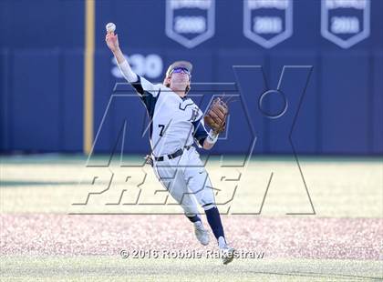 Thumbnail 2 in Oak Ridge vs. Dallas Jesuit (UIL 6A Regional Semifinal) photogallery.