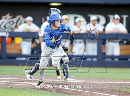 Thumbnail 2 in Oak Ridge vs. Dallas Jesuit (UIL 6A Regional Semifinal) photogallery.