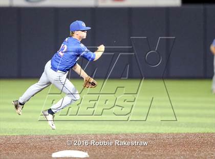 Thumbnail 3 in Oak Ridge vs. Dallas Jesuit (UIL 6A Regional Semifinal) photogallery.