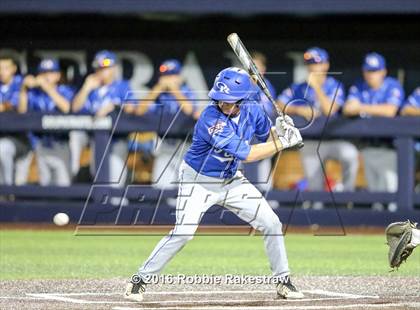 Thumbnail 3 in Oak Ridge vs. Dallas Jesuit (UIL 6A Regional Semifinal) photogallery.