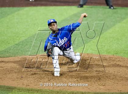 Thumbnail 3 in Oak Ridge vs. Dallas Jesuit (UIL 6A Regional Semifinal) photogallery.