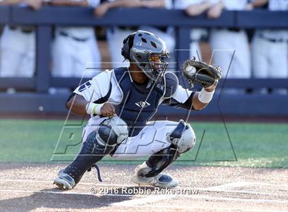 Thumbnail 1 in Oak Ridge vs. Dallas Jesuit (UIL 6A Regional Semifinal) photogallery.