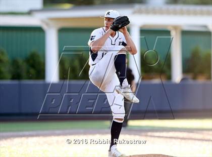 Thumbnail 3 in Oak Ridge vs. Dallas Jesuit (UIL 6A Regional Semifinal) photogallery.