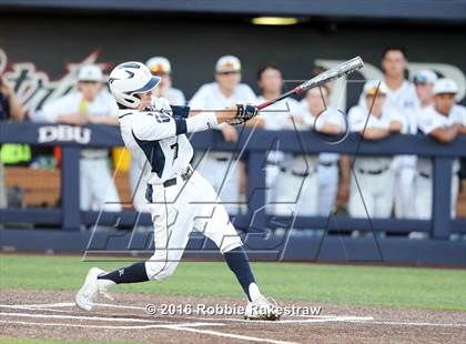 Thumbnail 2 in Oak Ridge vs. Dallas Jesuit (UIL 6A Regional Semifinal) photogallery.