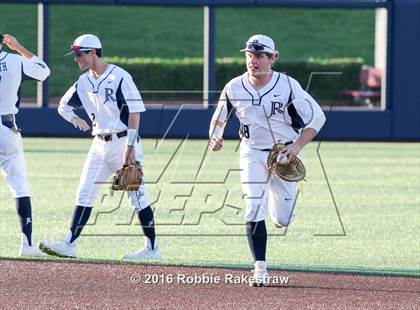 Thumbnail 1 in Oak Ridge vs. Dallas Jesuit (UIL 6A Regional Semifinal) photogallery.