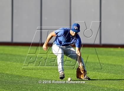 Thumbnail 1 in Oak Ridge vs. Dallas Jesuit (UIL 6A Regional Semifinal) photogallery.