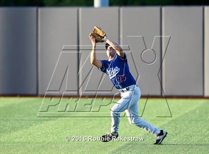 Thumbnail 3 in Oak Ridge vs. Dallas Jesuit (UIL 6A Regional Semifinal) photogallery.