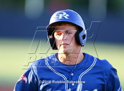 Thumbnail 2 in Oak Ridge vs. Dallas Jesuit (UIL 6A Regional Semifinal) photogallery.