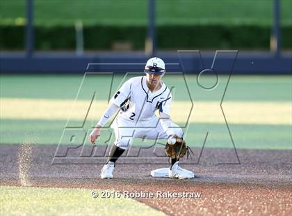 Thumbnail 1 in Oak Ridge vs. Dallas Jesuit (UIL 6A Regional Semifinal) photogallery.