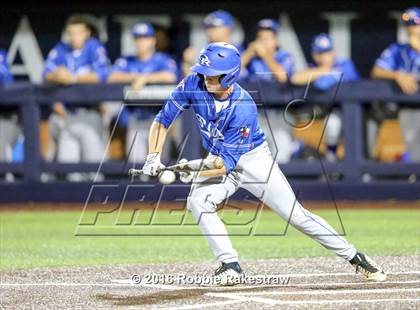 Thumbnail 2 in Oak Ridge vs. Dallas Jesuit (UIL 6A Regional Semifinal) photogallery.