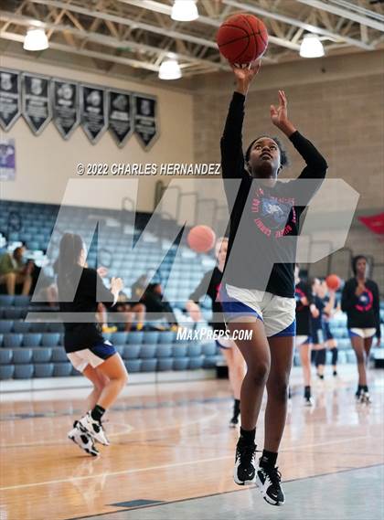 Thumbnail 1 in Kingwood vs. New Caney (Aggieland Invitational) photogallery.