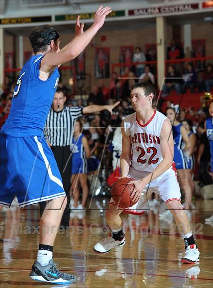 Thumbnail 2 in McPherson vs. Washburn Rural photogallery.