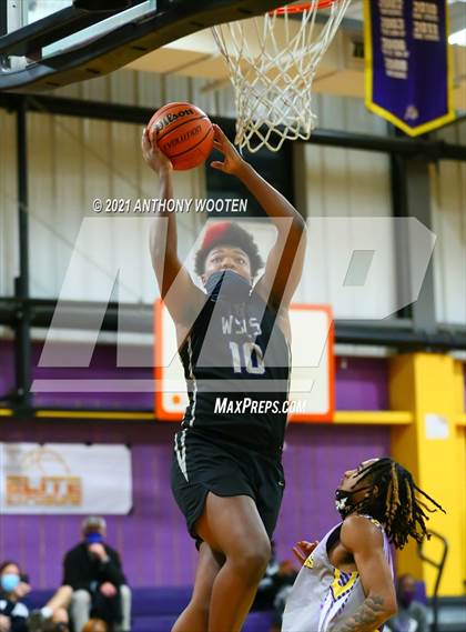 Thumbnail 3 in Winston-Salem Christian vs Word of God Christian Academy (Capital City New Years Showcase) photogallery.