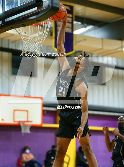 Thumbnail 3 in Winston-Salem Christian vs Word of God Christian Academy (Capital City New Years Showcase) photogallery.