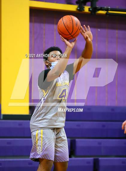 Thumbnail 2 in Winston-Salem Christian vs Word of God Christian Academy (Capital City New Years Showcase) photogallery.