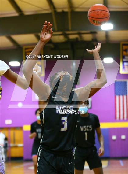 Thumbnail 3 in Winston-Salem Christian vs Word of God Christian Academy (Capital City New Years Showcase) photogallery.
