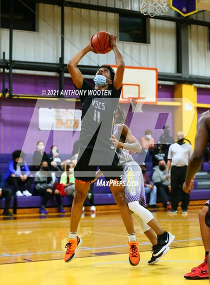 Thumbnail 3 in Winston-Salem Christian vs Word of God Christian Academy (Capital City New Years Showcase) photogallery.