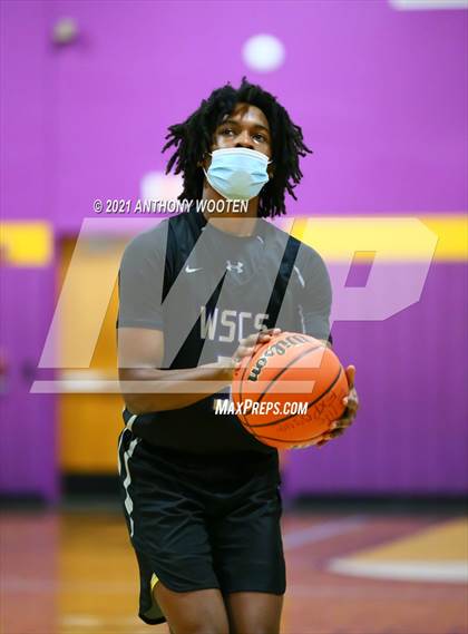 Thumbnail 2 in Winston-Salem Christian vs Word of God Christian Academy (Capital City New Years Showcase) photogallery.