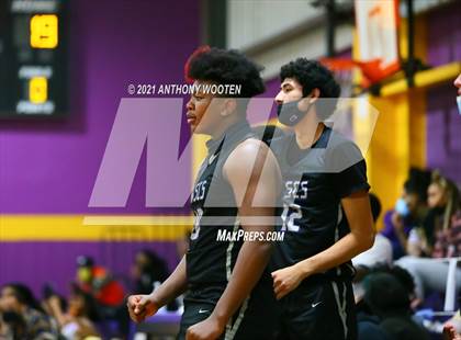 Thumbnail 3 in Winston-Salem Christian vs Word of God Christian Academy (Capital City New Years Showcase) photogallery.