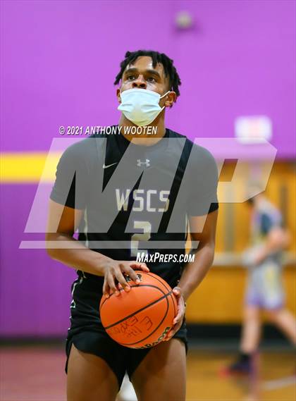 Thumbnail 3 in Winston-Salem Christian vs Word of God Christian Academy (Capital City New Years Showcase) photogallery.